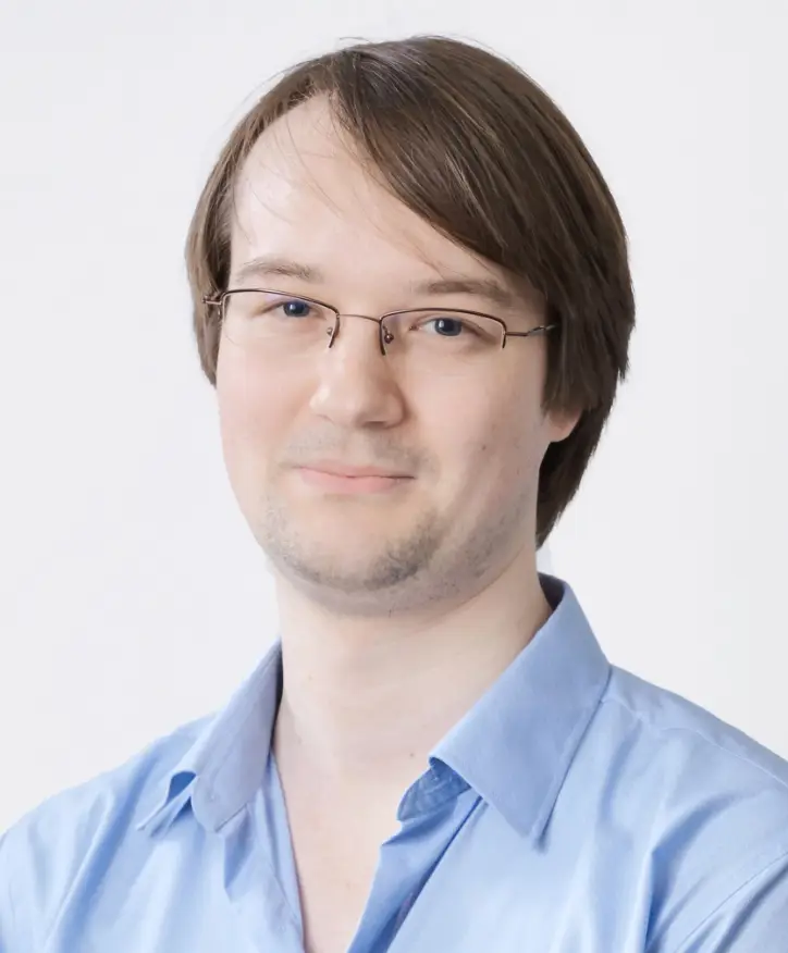 Dr Kristof Savski
