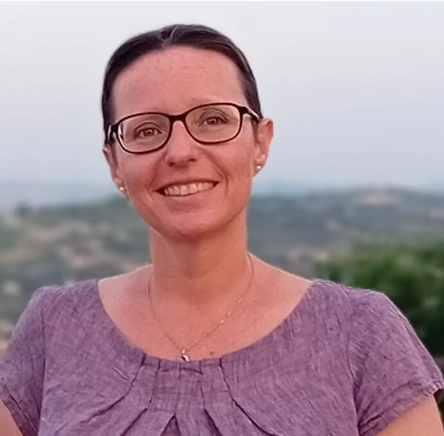Dr Olena Rossi
